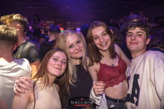Baccara_0104-143