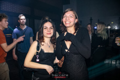 Ue18-231223-003